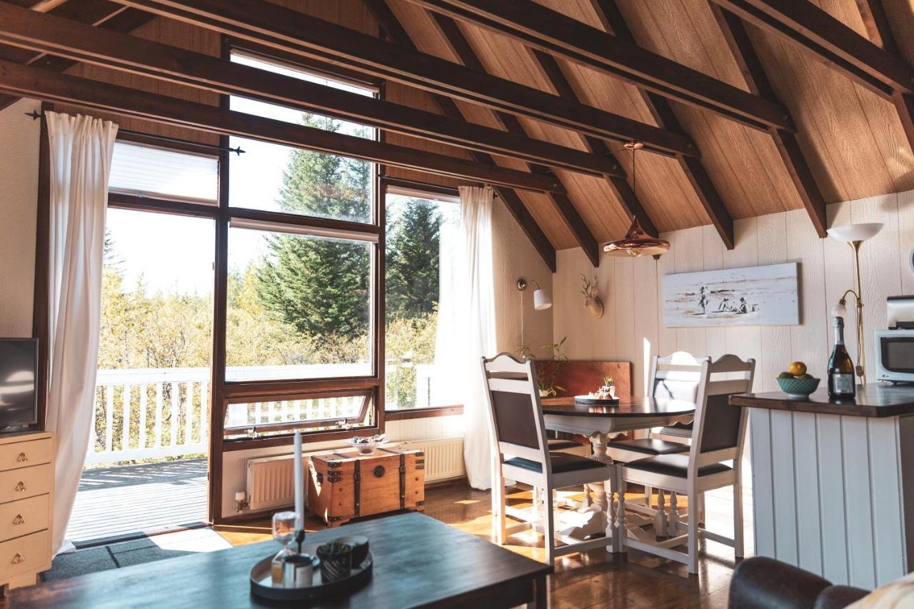 Bjoerk - A Cozy Hilltop Cottage - Great Location! Blaskogabyggd ภายนอก รูปภาพ