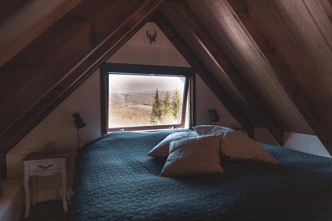 Bjoerk - A Cozy Hilltop Cottage - Great Location! Blaskogabyggd ภายนอก รูปภาพ